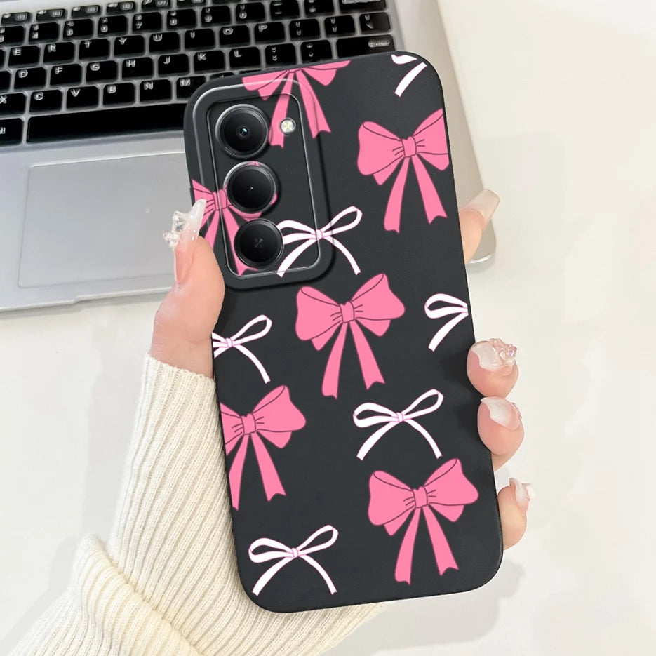 Capa para Xiaomi Redmi 15 4G e 5G | Panda e Coelho | Silicone Flexível Antichoque | Proteção Premium para Celular